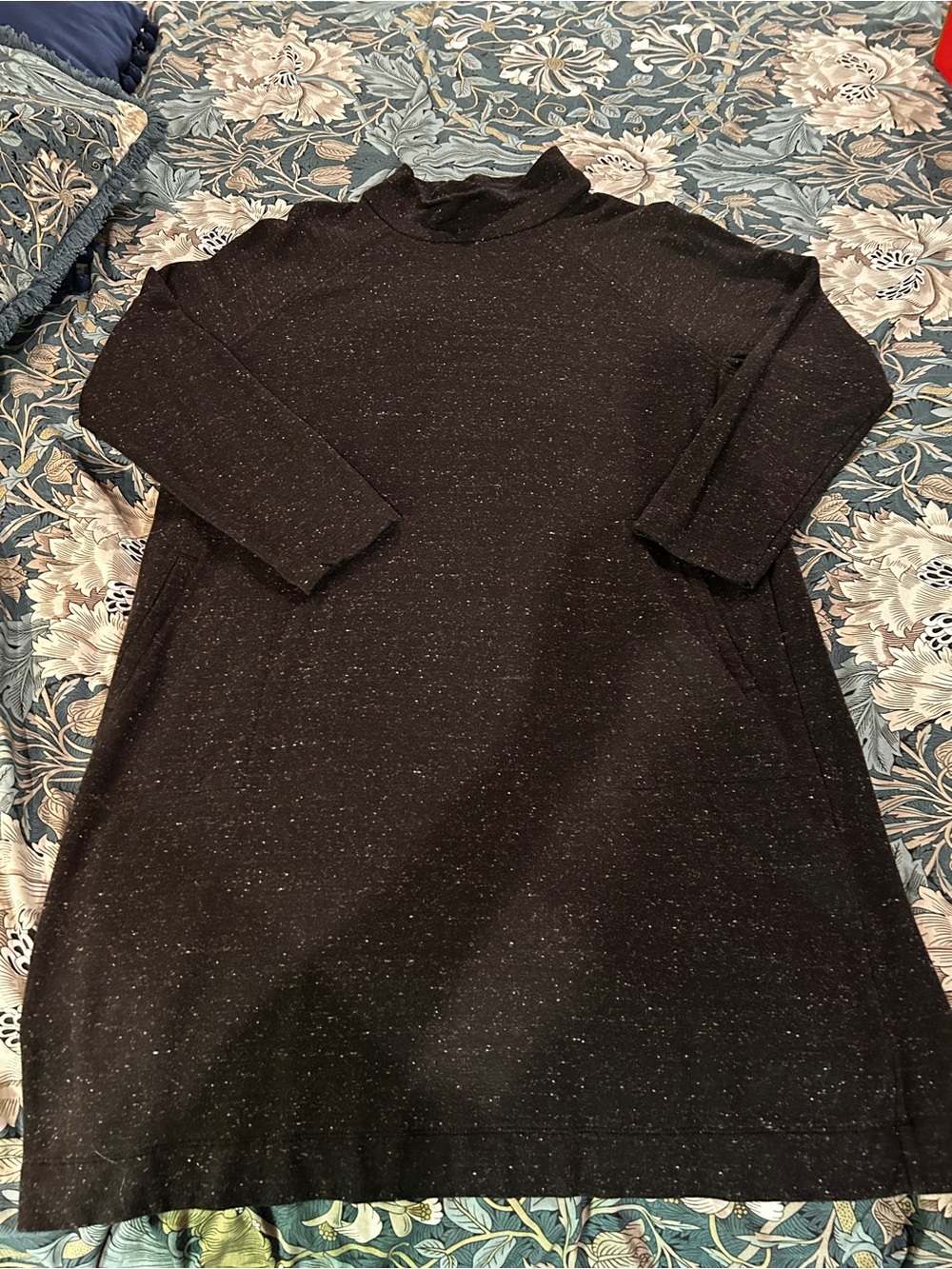 J.Jill PureJill Tranquility Fleece Black Speckled Long Sleeve Shift Dress
